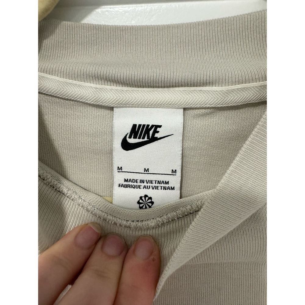 Nike Sportswear Premium Essential Light Bone long sleeve - Picture 3 of 6